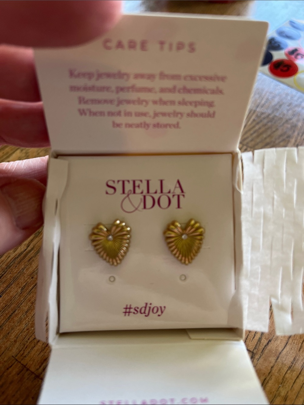 Stella & Dot Gold Heart Burst Stud Earrings